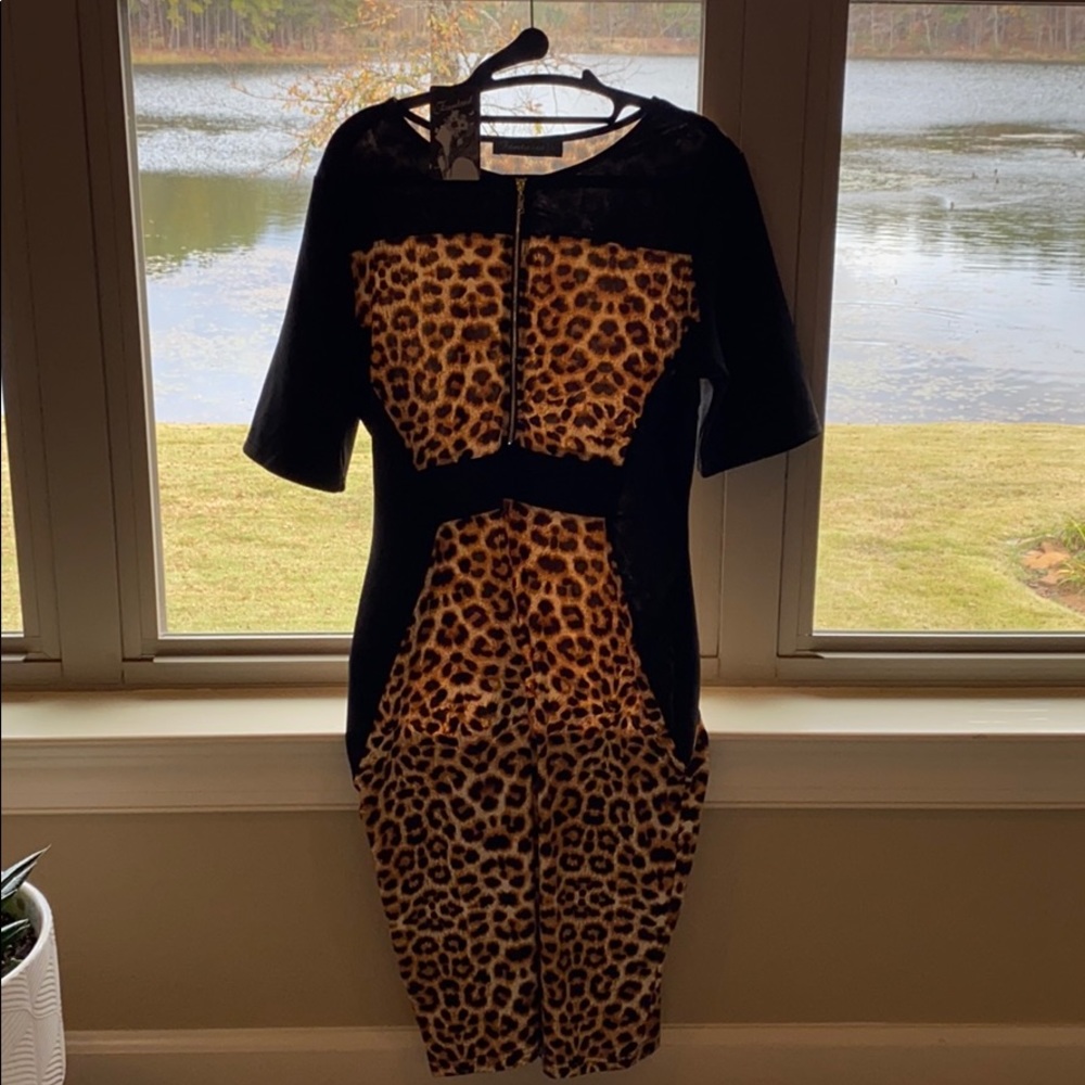 🔥Leopard “slim fit” Dress